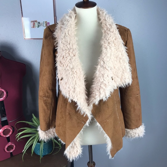 Lulus Jackets & Blazers - NWT Lulus | Vegan Sherpa coat/jacket tan/cream